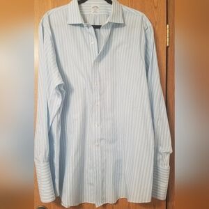 Brooks Brothers 346 Slim Fit Button Down Shirt Size 17 1/2 34